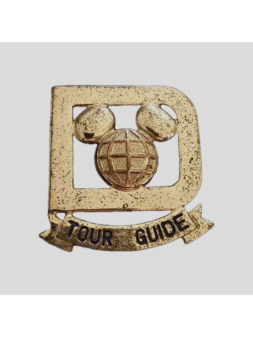 Vintage Walt Disney World Cast Member TOUR GUIDE Badge Brooch - Picture 1 of 3